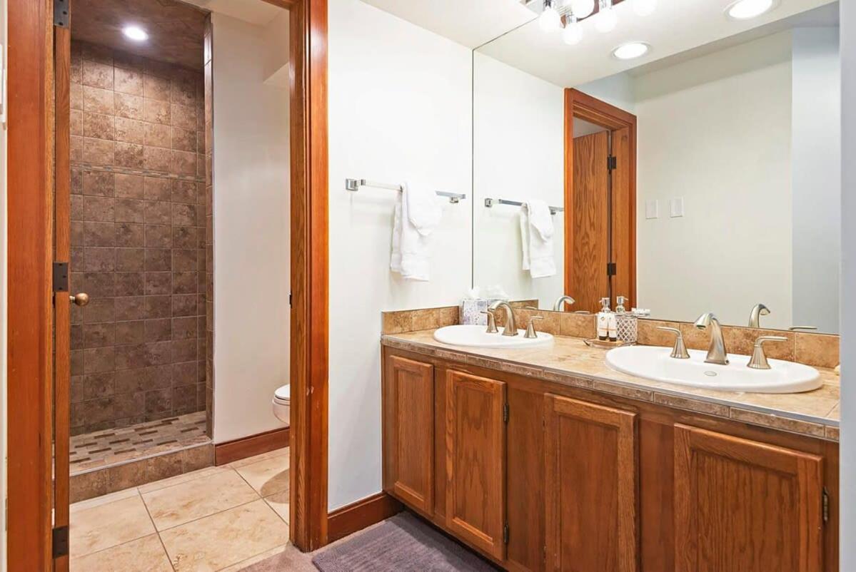 Stunning Location 2Bdr Condo Retreat Park Stadt Exterior foto